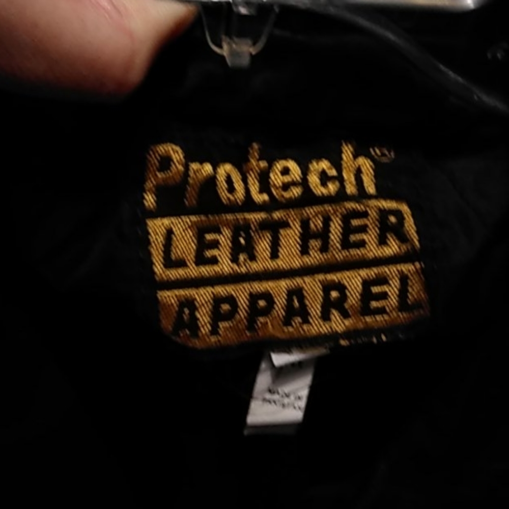 Leather bomber jacket - Picture 4 of 5